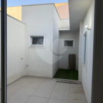 Casa à venda com 3 quartos, sendo 1 suíte, no condomínio Village Moutonnée Salto Sp, Salto - SP
