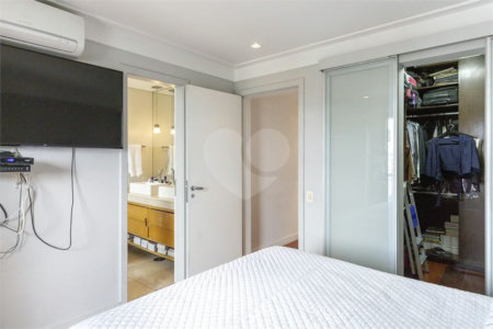 APARTAMENTO COM 3 DORMITÓRIOS, 3 SUÍTES, 3 VAGAS, LAVABO, LAZER, 193 M² - MOEMA