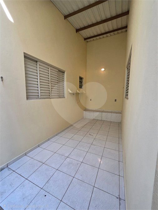Casa à venda com 3 quartos, sendo 2 suítes, em Jardim Santo Antônio, Valinhos, SP