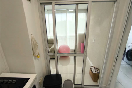 Apartamento à venda com 3 quartos, sendo 1 suíte,  em Jardim Vazani, São Paulo, SP