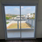 Casa à venda com 3 quartos, sendo 1 suíte, no condomínio Figueira Garden, Atibaia - SP