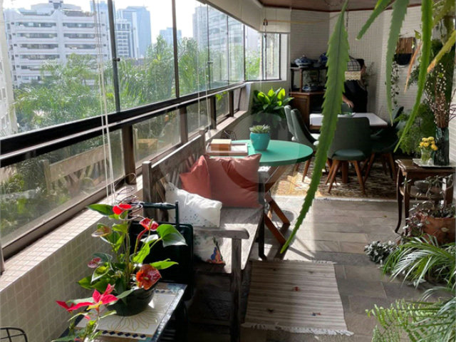 Apartamento à venda com 3 suítes em Granja Julieta, São Paulo, SP