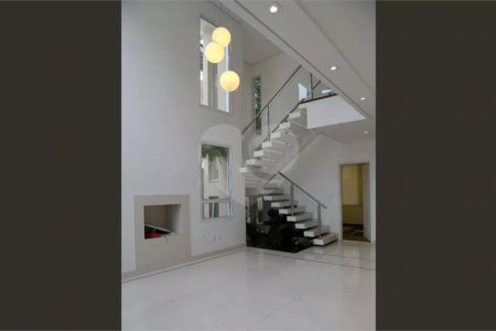 Casa à venda com 3 suítes no condomínio Residencial Morumbi, São Paulo - SP