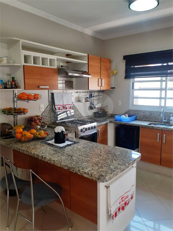 Sobrado à venda com 3 quartos, sendo 1 suíte, em Parque Santana, Mogi das Cruzes, SP