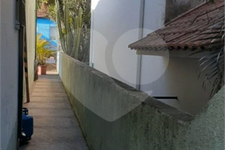 Sobrado à venda com 3 quartos em Água Fria, São Paulo, SP