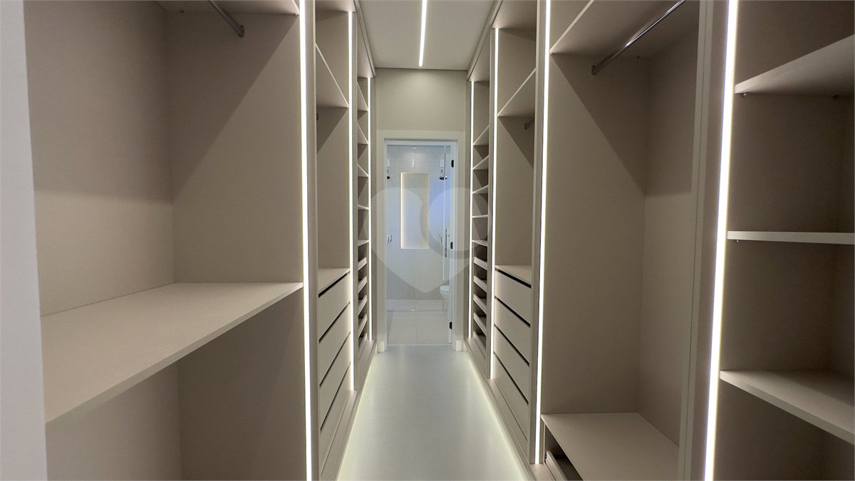 Casa à venda com 3 suítes no condomínio Jardim Residencial Dona Maria Candida, Indaiatuba - SP
