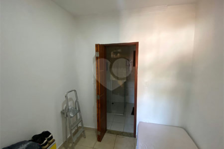 Sobrado à venda com 6 quartos, sendo 2 suítes,  em Vila Mazzei, São Paulo, SP