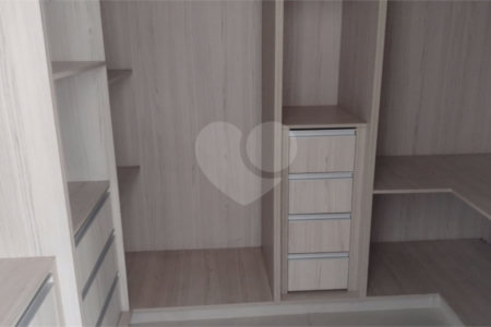 Casa à venda com 3 quartos, sendo 1 suíte, no condomínio Residencial Bouganville, Araraquara - SP