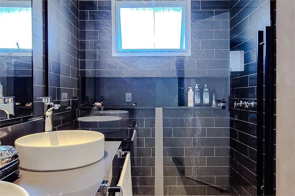 Apartamento à venda com 4 quartos, sendo 3 suítes,  em Vila Romana, São Paulo, SP