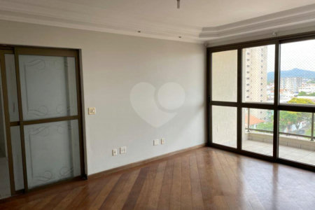 Apartamento à venda com 3 quartos, sendo 1 suíte, em Vila Costa, Suzano, SP