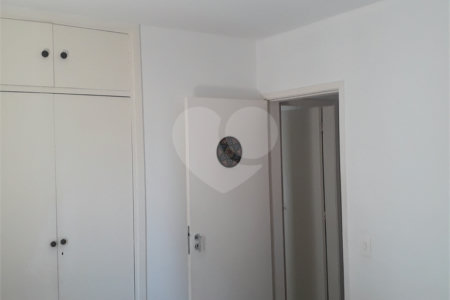 Apartamento à venda com 2 quartos em Vila Cordeiro, São Paulo, SP