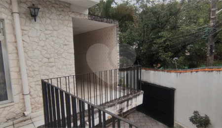 Casa à venda com 3 quartos, sendo 1 suíte,  em Parque Jabaquara, São Paulo, SP