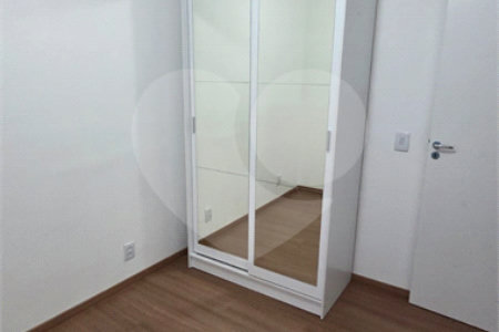 Apartamento à venda com 2 quartos em Vila Zat, São Paulo, SP