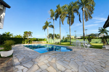 Casa à venda com 5 suítes no condomínio Parque Village Castelo, Itu - SP