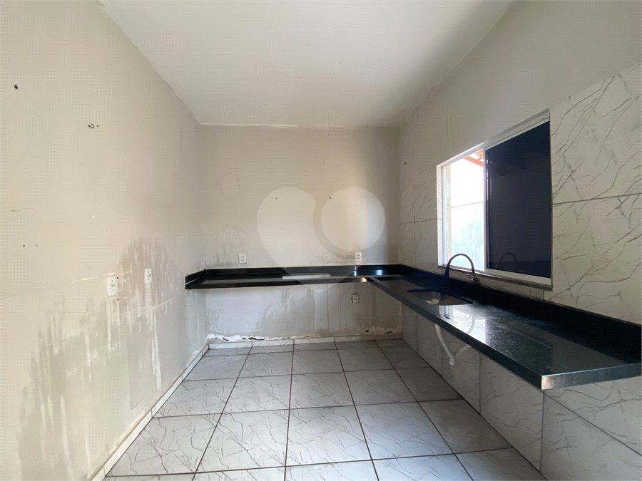 Casa Térrea à venda com 2 quartos em Petrópolis, Várzea Grande, MT