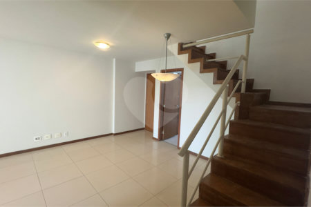 Cobertura à venda com 3 quartos, sendo 1 suíte,  em Tijuca, Rio de Janeiro, RJ