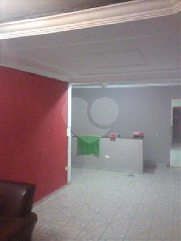 Casa à venda com 4 quartos, sendo 1 suíte, em Jardim Peri, São Paulo, SP