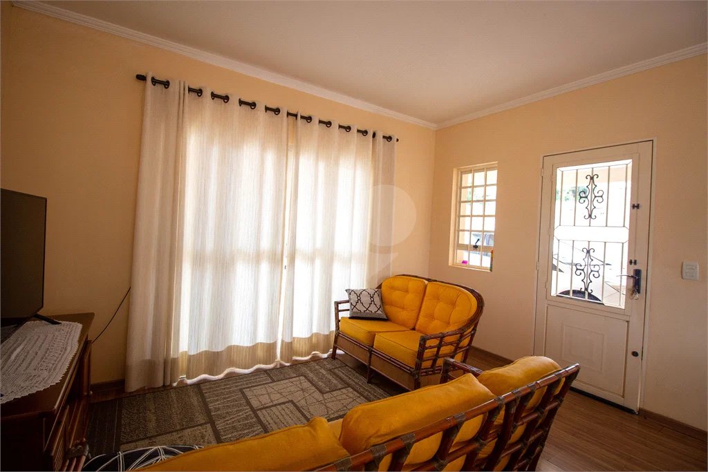 Casa à venda com 3 quartos, sendo 1 suíte, em Jardim São José, São Roque, SP
