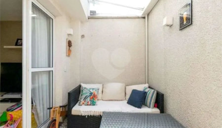 Casa à venda com 2 suítes no condomínio Nova Porcelana, São Paulo - SP
