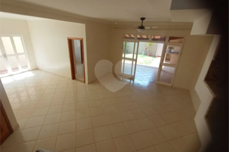 Casa à venda com 4 quartos, sendo 1 suíte, no condomínio Villa Real Ribeirao Preto, Ribeirão Preto - SP