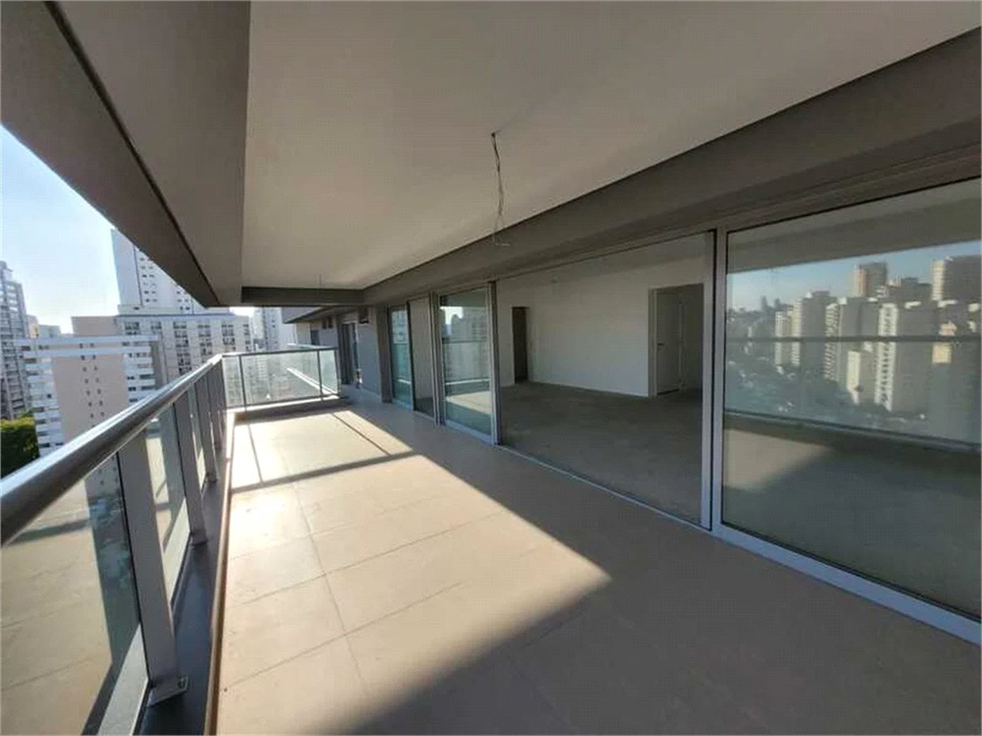 Apartamento à venda com 3 suítes em Água Branca, São Paulo, SP
