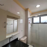Apartamento com 2 dormitórios à venda, 65 m² por R$ 424.000,00 - Vila Júlia - Guarujá/SP