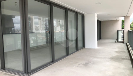 Apartamento à venda com 4 suítes em Santana, São Paulo, SP