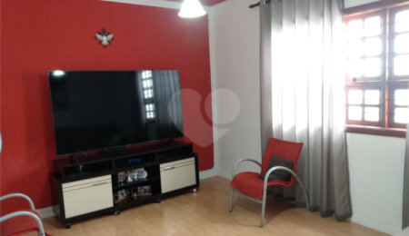 Casa à venda com 3 quartos, sendo 1 suíte, em Vila Vendramini, Itapetininga, SP