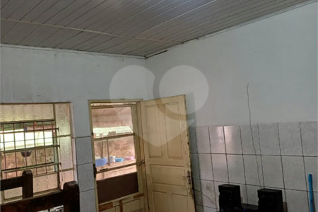 Casa à venda com 2 quartos em Vila Bernadotti, Mogi das Cruzes, SP