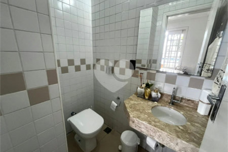 Casa à venda com 6 quartos, sendo 3 suítes, no Centro, Itapetininga, SP