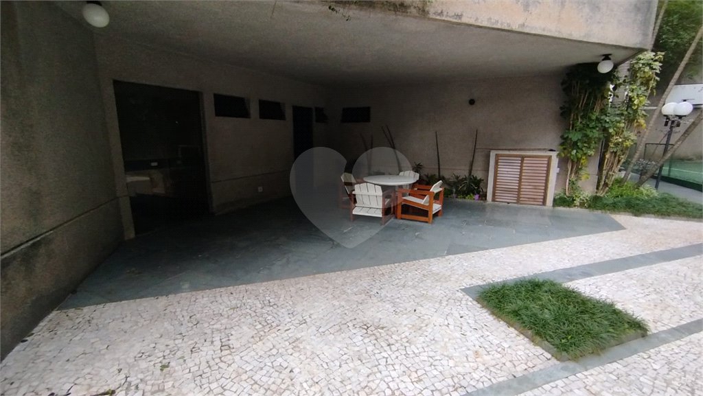 Duplex para alugar com 3 suítes em Real Parque, São Paulo, SP