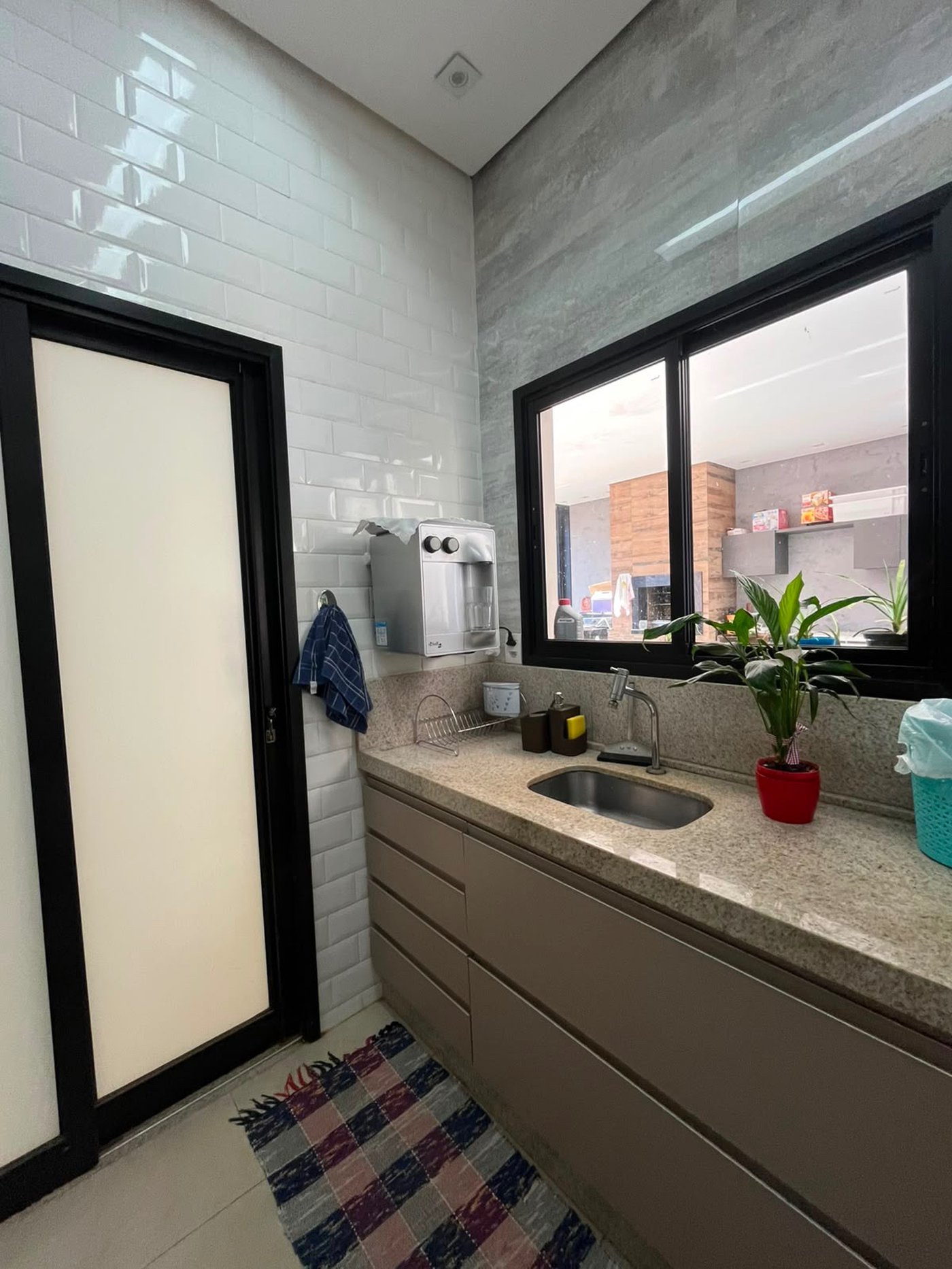 Casa à venda ou para alugar com 4 quartos, sendo 2 suítes,  em Santa Terezinha, Três Lagoas, MS