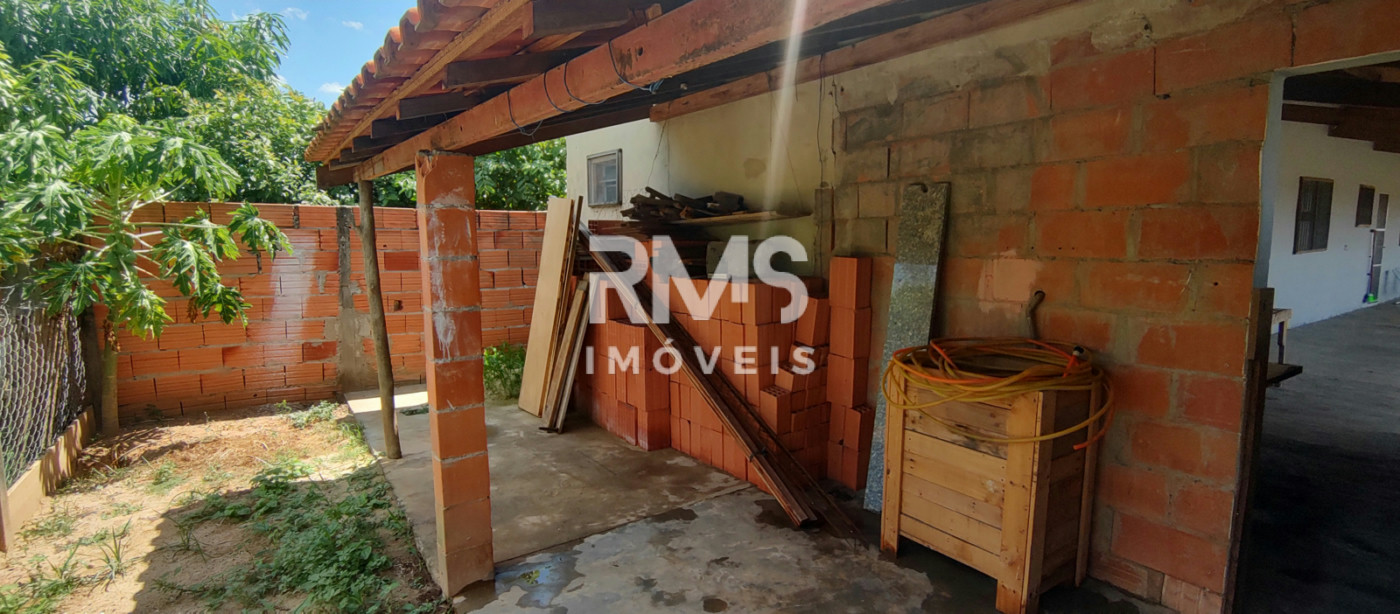 Chácara à venda com 2 quartos, sendo 1 suíte, em Aboboras, Laranjal Paulista, SP