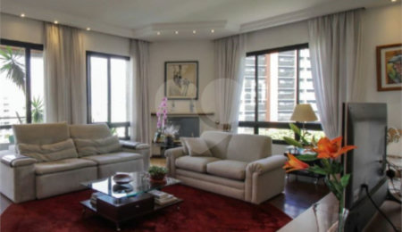 Apartamento à venda com 3 suítes em Vila Andrade, São Paulo, SP