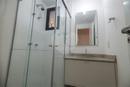Apartamento à venda com 3 quartos, sendo 1 suíte,  em Pinheiros, São Paulo, SP