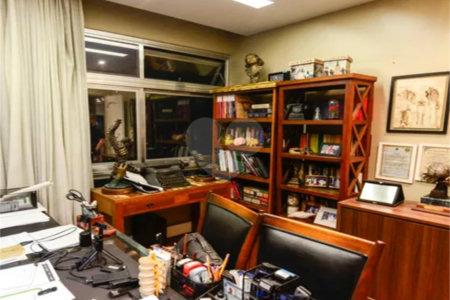 Apartamento à venda com 5 quartos, sendo 2 suítes, em Tijuca, Rio de Janeiro, RJ