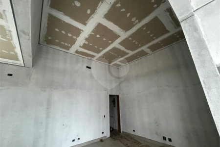 Casa à venda com 3 quartos, sendo 1 suíte,  no condomínio Lago dos Ipês, Itapetininga - SP