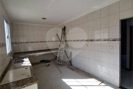 Casa à venda com 4 quartos, sendo 1 suíte, em Campo Grande, Rio de Janeiro, RJ