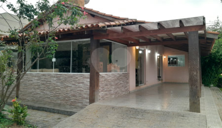 Casa à venda com 3 quartos, sendo 1 suíte, em Retiro das Fontes, Atibaia, SP