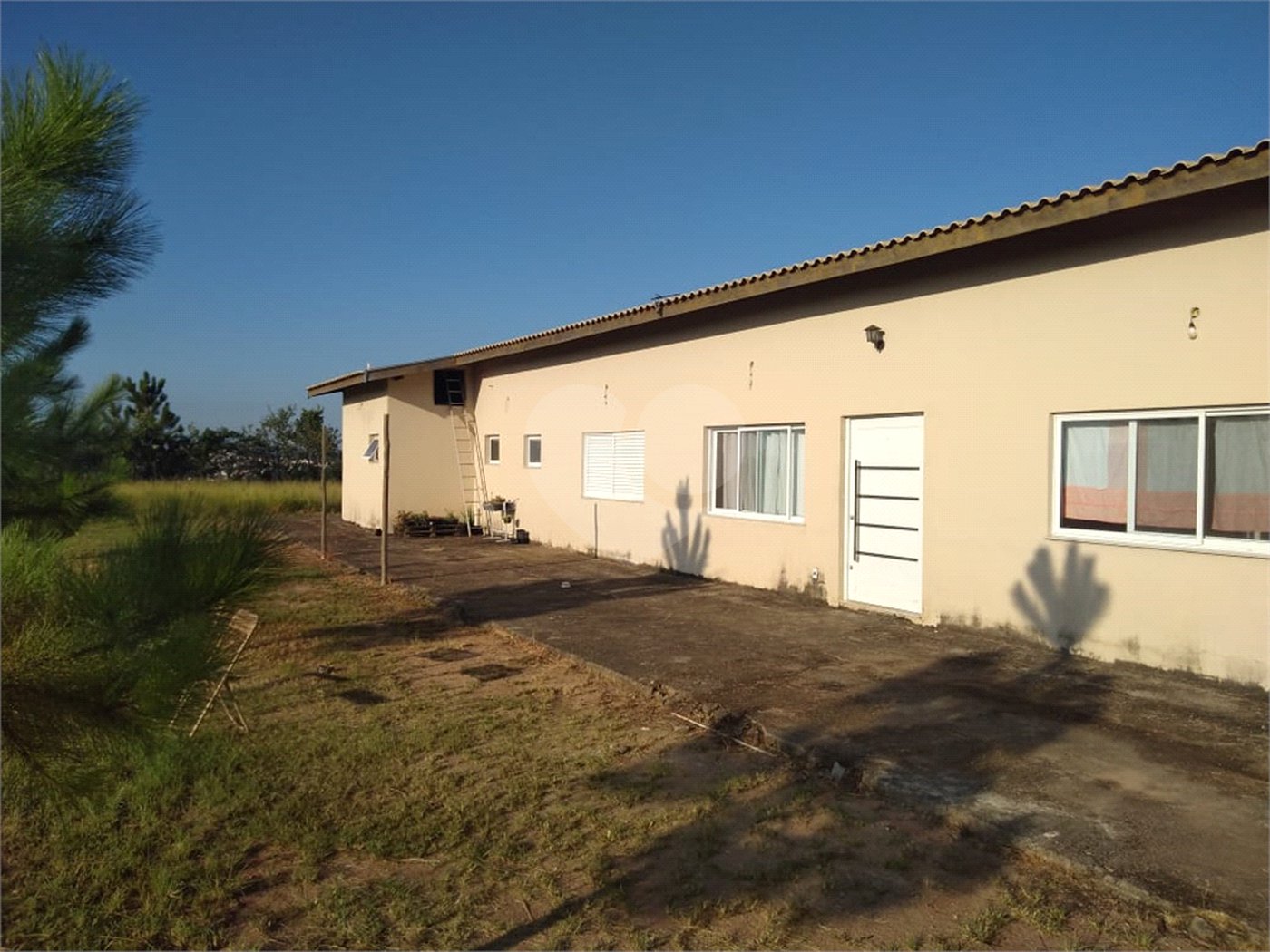 Chácara à venda com 4 quartos, sendo 1 suíte, em Vista Alegre, Vinhedo, SP