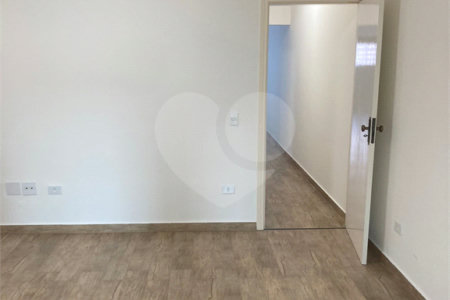 Sobrado à venda com 4 quartos, sendo 1 suíte, em Ipiranga, São Paulo, SP