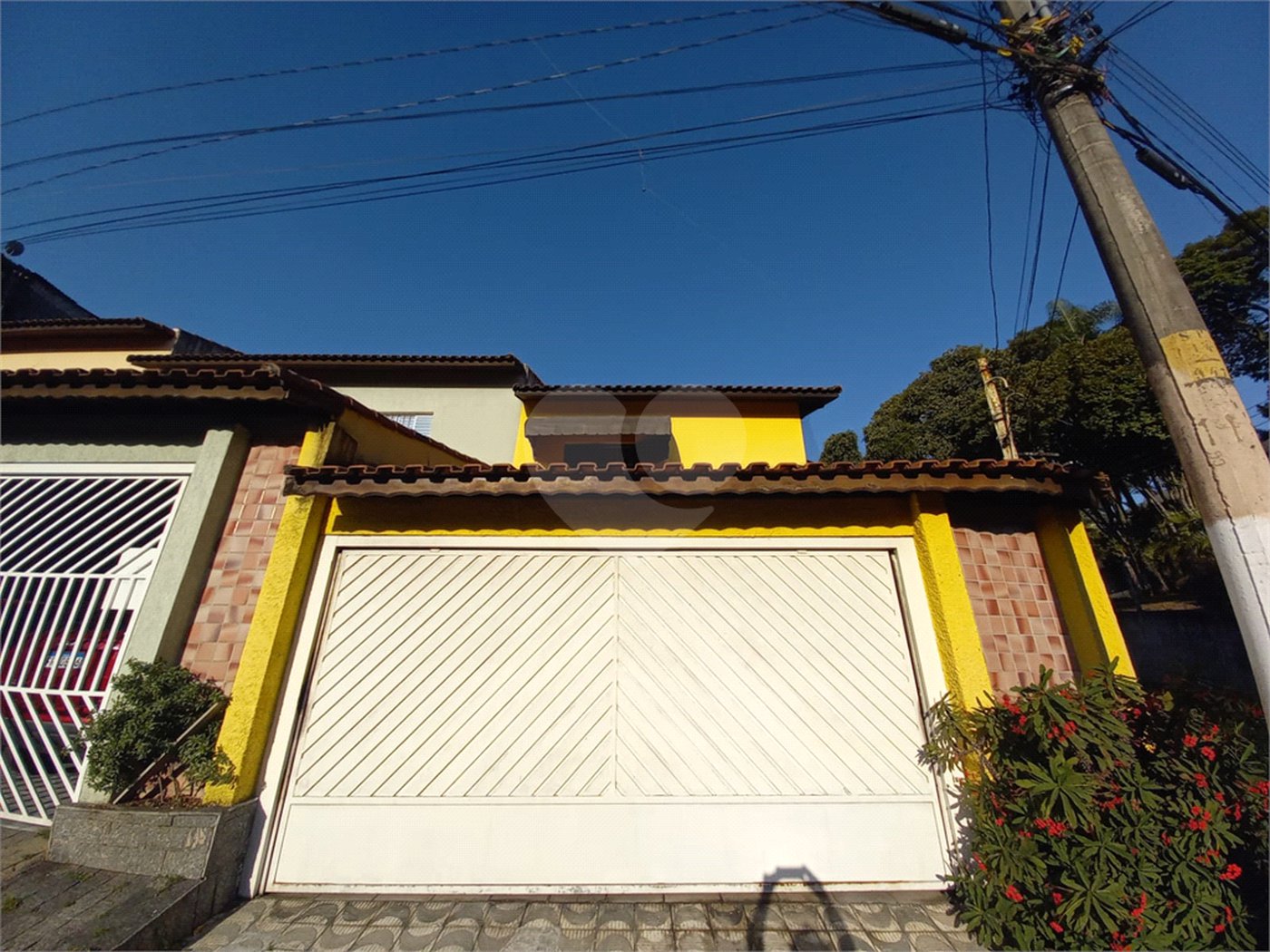Sobrado à venda com 3 quartos, sendo 1 suíte,  em Tremembé, São Paulo, SP