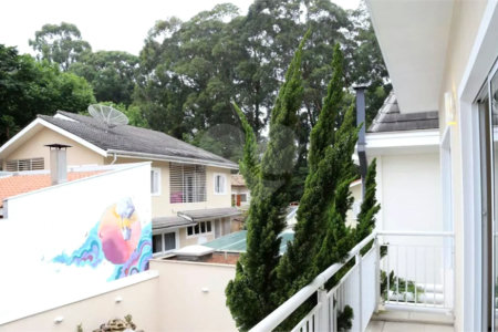 Casa à venda com 3 suítes no condomínio Residencial Morumbi, São Paulo - SP