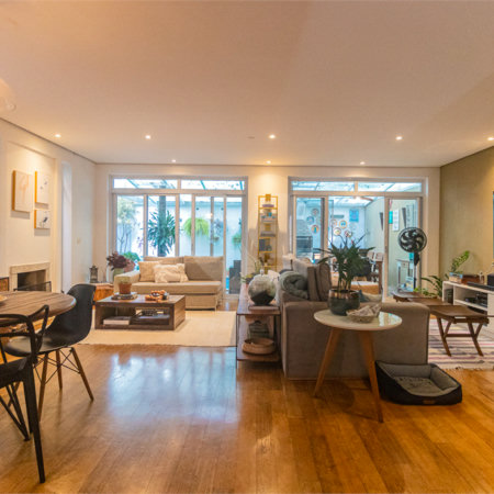 Casa à venda com 4 suítes no condomínio Vila Inglesa, São Paulo - SP