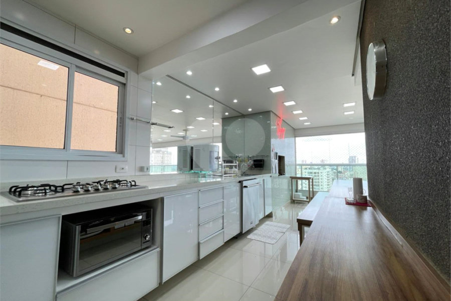 Apartamento à venda com 3 suítes em Santa Teresinha, São Paulo, SP