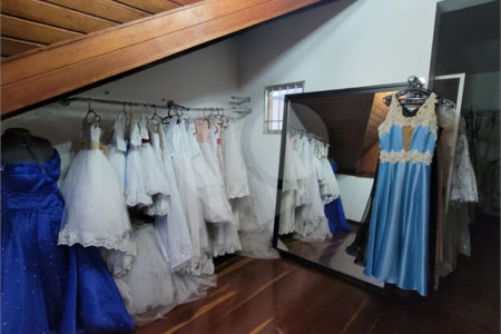Casa à venda com 4 quartos, sendo 2 suítes,  em Vila Bela Flor, Mogi das Cruzes, SP