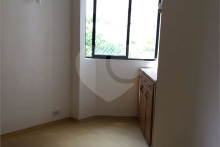 Apartamento à venda com 3 quartos, sendo 1 suíte, em Jardim Parque Morumbi, São Paulo, SP