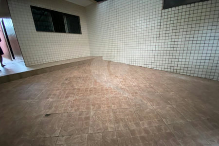 Casa à venda com 3 quartos, sendo 1 suíte, em Vila Valença, São Vicente, SP