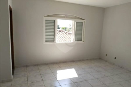 Casa à Venda no Jardim Macarengo,