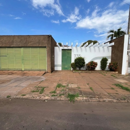 Casa à venda com 3 quartos, sendo 1 suíte, em Jardim das Oliveiras, Três Lagoas, MS